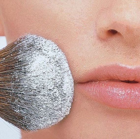 10 Makeup Goofs That Make Your Skin Look Aged